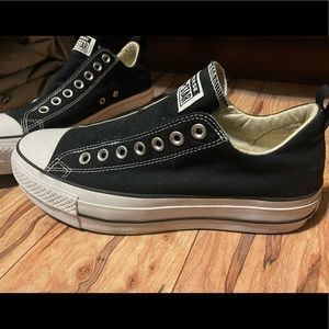 Platform slip-on Chuck’s SIZE 10 Women